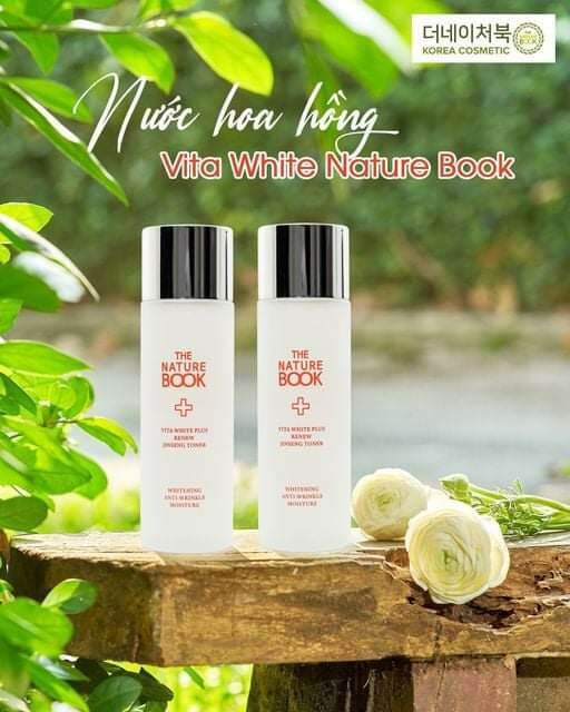 Nature Book N­ước hoa hồng tái tạo và làm trắng da Vita White Plus Renew Jingseng Toner 120ml
